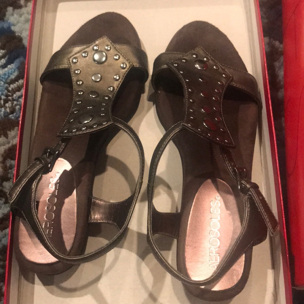 SOLD Almost new sandals
